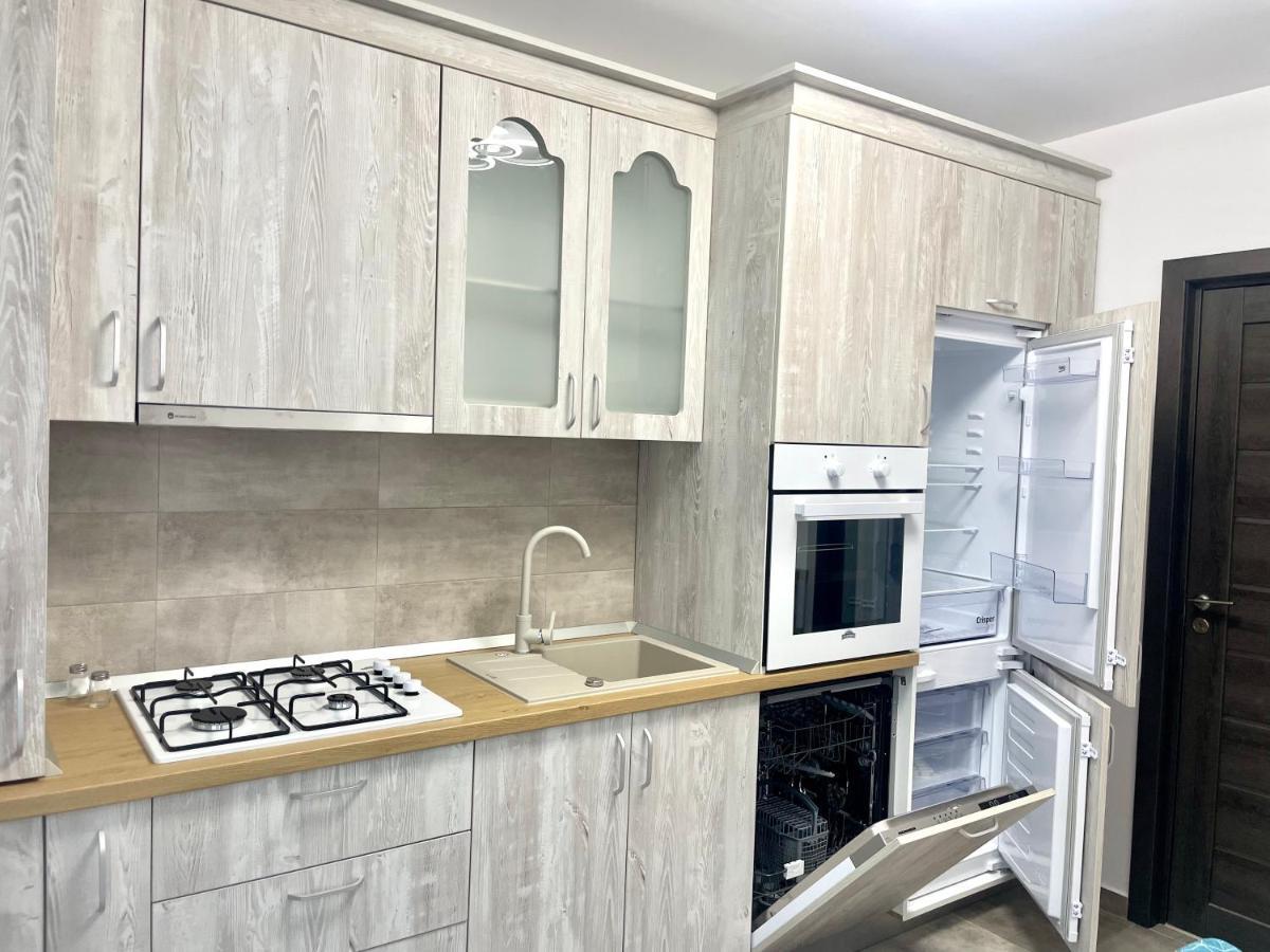 Cleopatra 3 Apartment Ipotesti  ภายนอก รูปภาพ