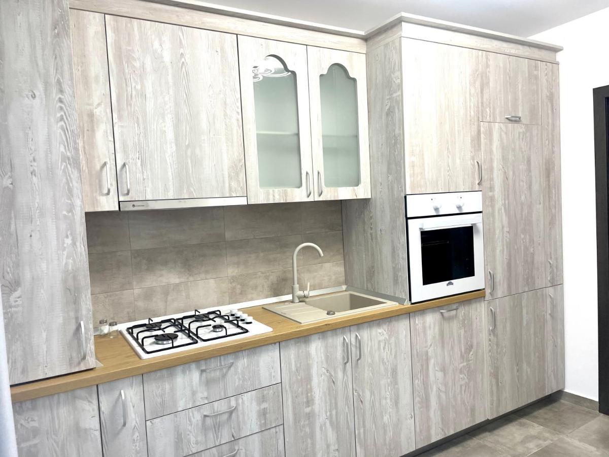 Cleopatra 3 Apartment Ipotesti  ภายนอก รูปภาพ