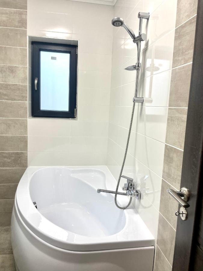 Cleopatra 3 Apartment Ipotesti  ภายนอก รูปภาพ