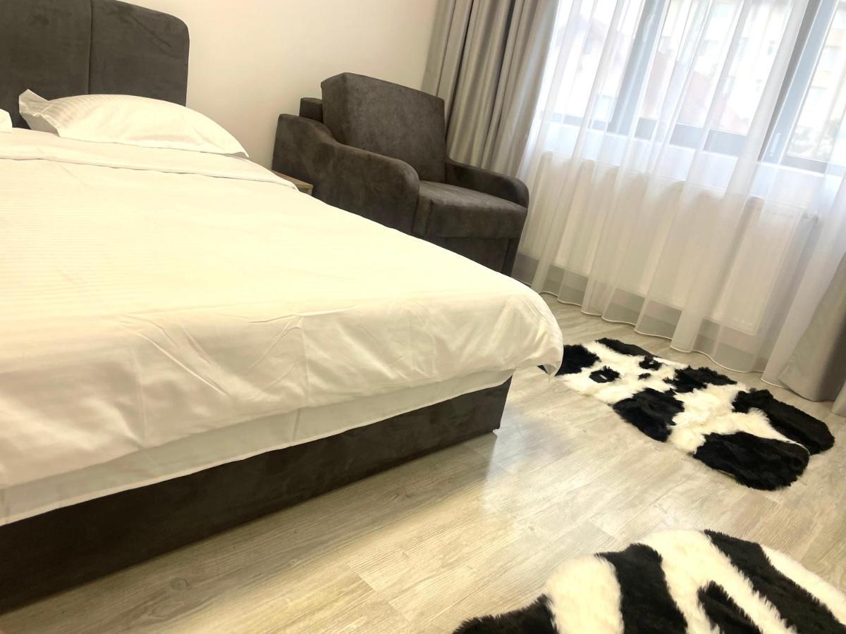 Cleopatra 3 Apartment Ipotesti  ภายนอก รูปภาพ
