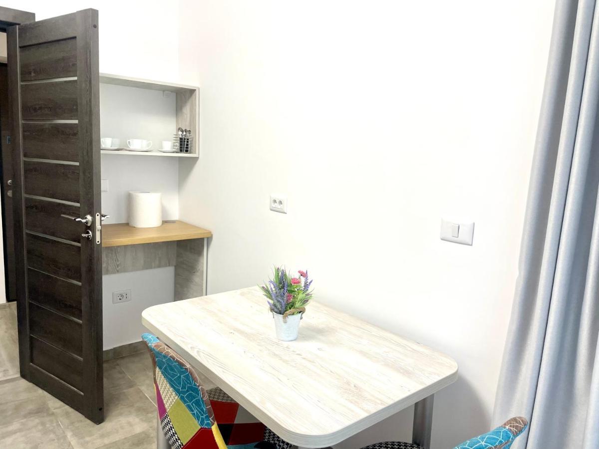 Cleopatra 3 Apartment Ipotesti  ภายนอก รูปภาพ