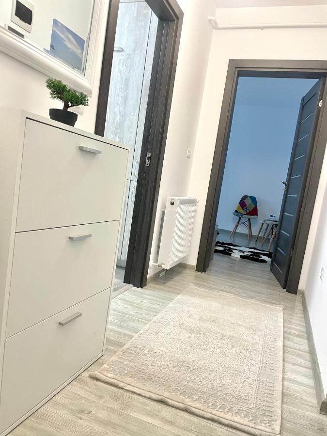 Cleopatra 3 Apartment Ipotesti  ภายนอก รูปภาพ