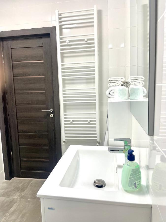 Cleopatra 3 Apartment Ipotesti  ภายนอก รูปภาพ